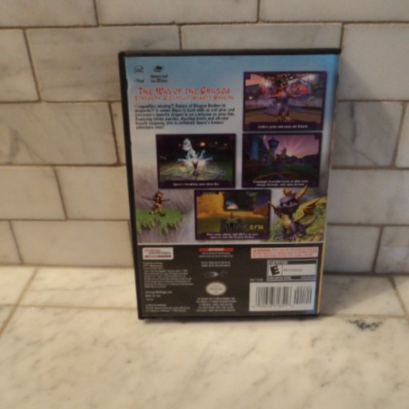 Nintendo Gamecube video game "Spyro" - Picture 2 of 3